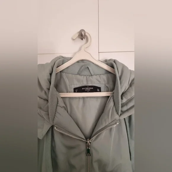 Women's Green Jacket - Picture 2 of 2